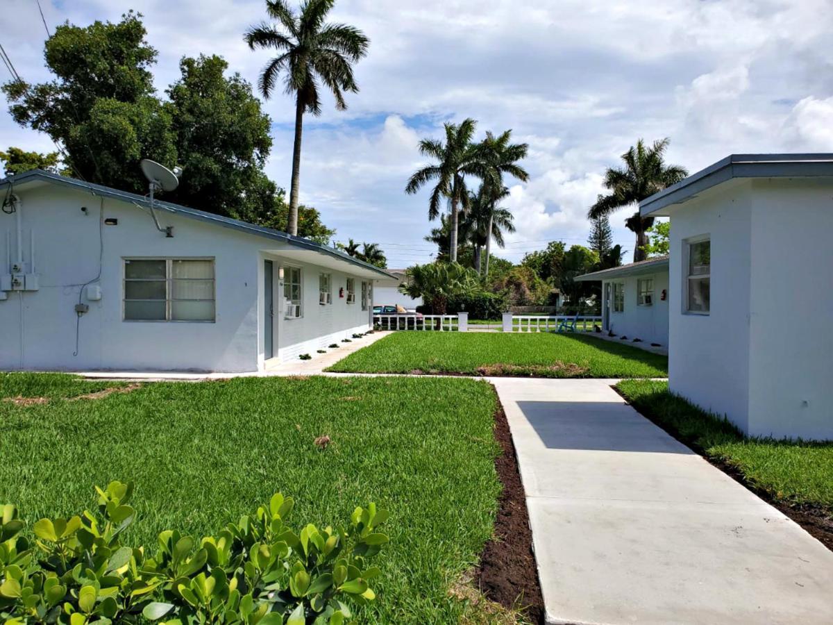 Sophisticated Dania Beach Suites Near The Beach Exterior photo